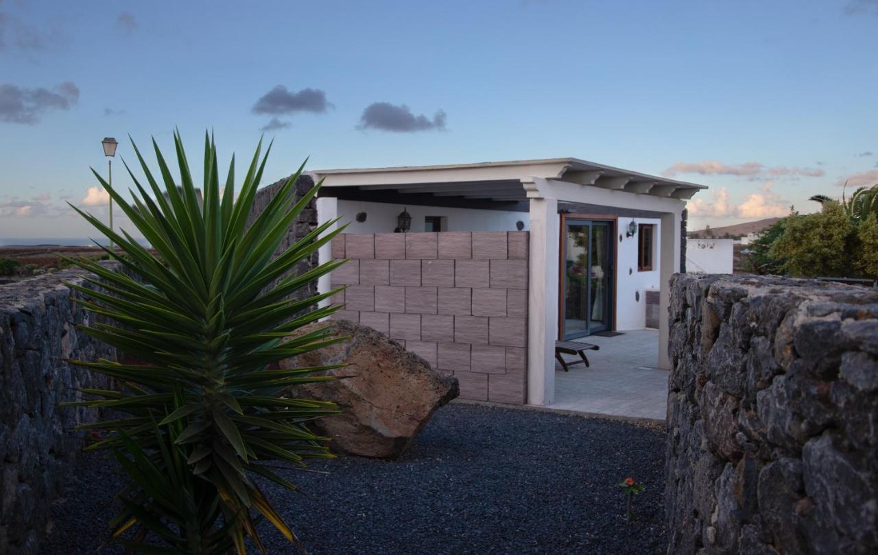 Sun, Relax & Lava, Free Wifi 600Mb, Bbq Vila Tinajo Exterior foto