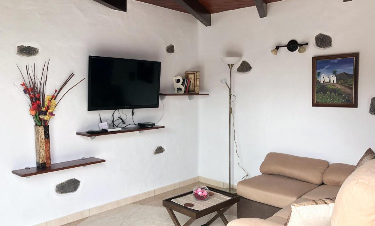 Sun, Relax & Lava, Free Wifi 600Mb, Bbq Vila Tinajo Exterior foto