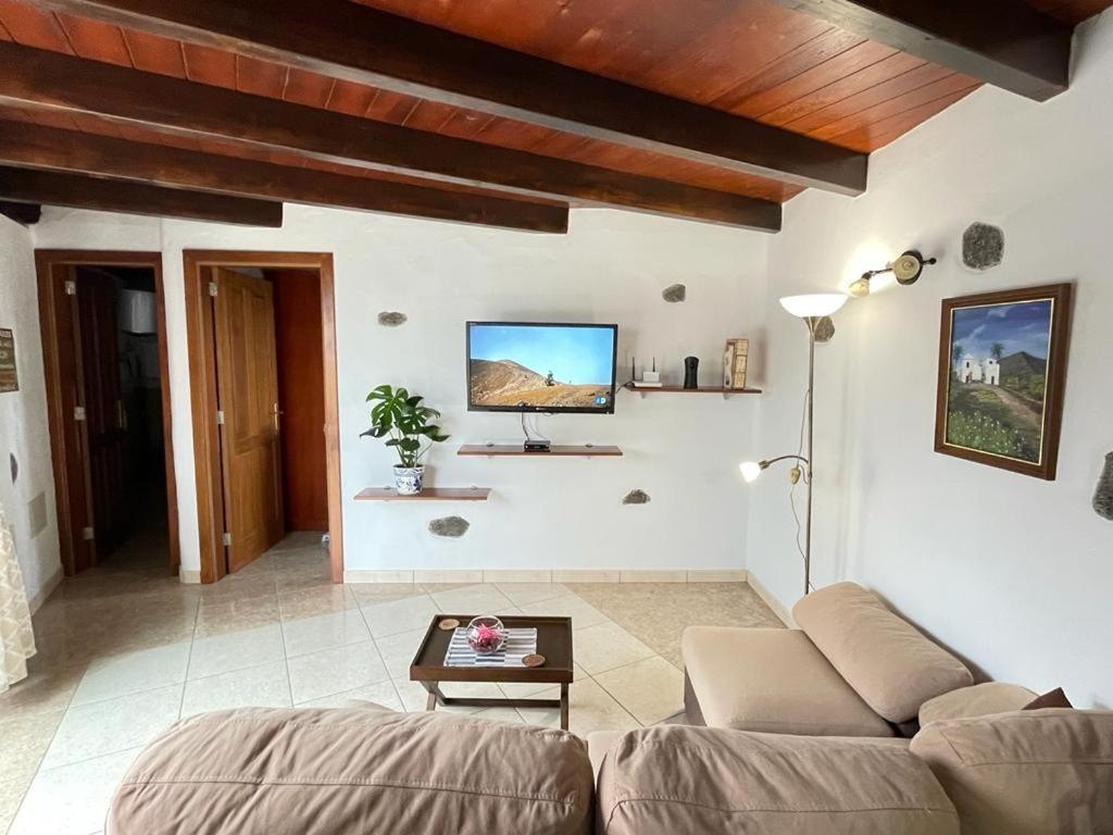 Sun, Relax & Lava, Free Wifi 600Mb, Bbq Vila Tinajo Exterior foto